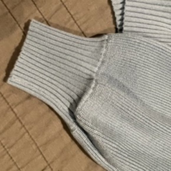 Vici Cropped Sweater Small - Picture 2 of 4